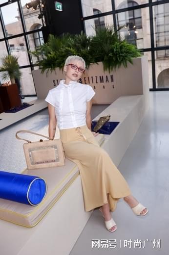 N发布26 年春夏系列尘世伊甸 广州时尚媒体AG旗舰厅时尚媒体STUARTWEITZMA(图2)
