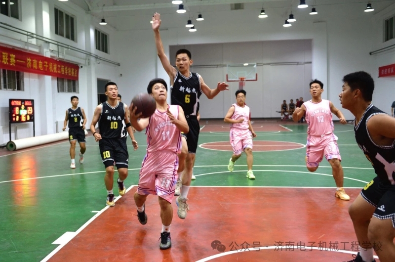市校园篮球联赛在济南电子机械工程学校开幕AG旗舰厅网2024-2025年度济南(图2) 市校园篮球联赛在济南电子机械工程学校开幕AG旗舰厅网2024-2025年度济南(图2)